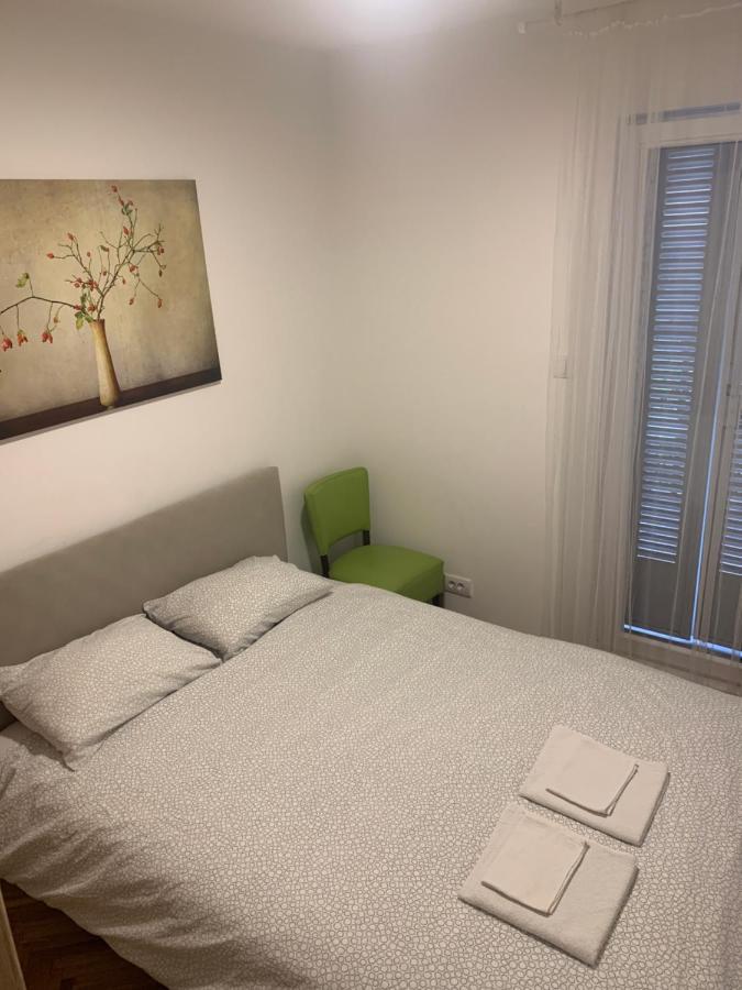 Apartman Fuerte 2 Βελιγράδι Εξωτερικό φωτογραφία